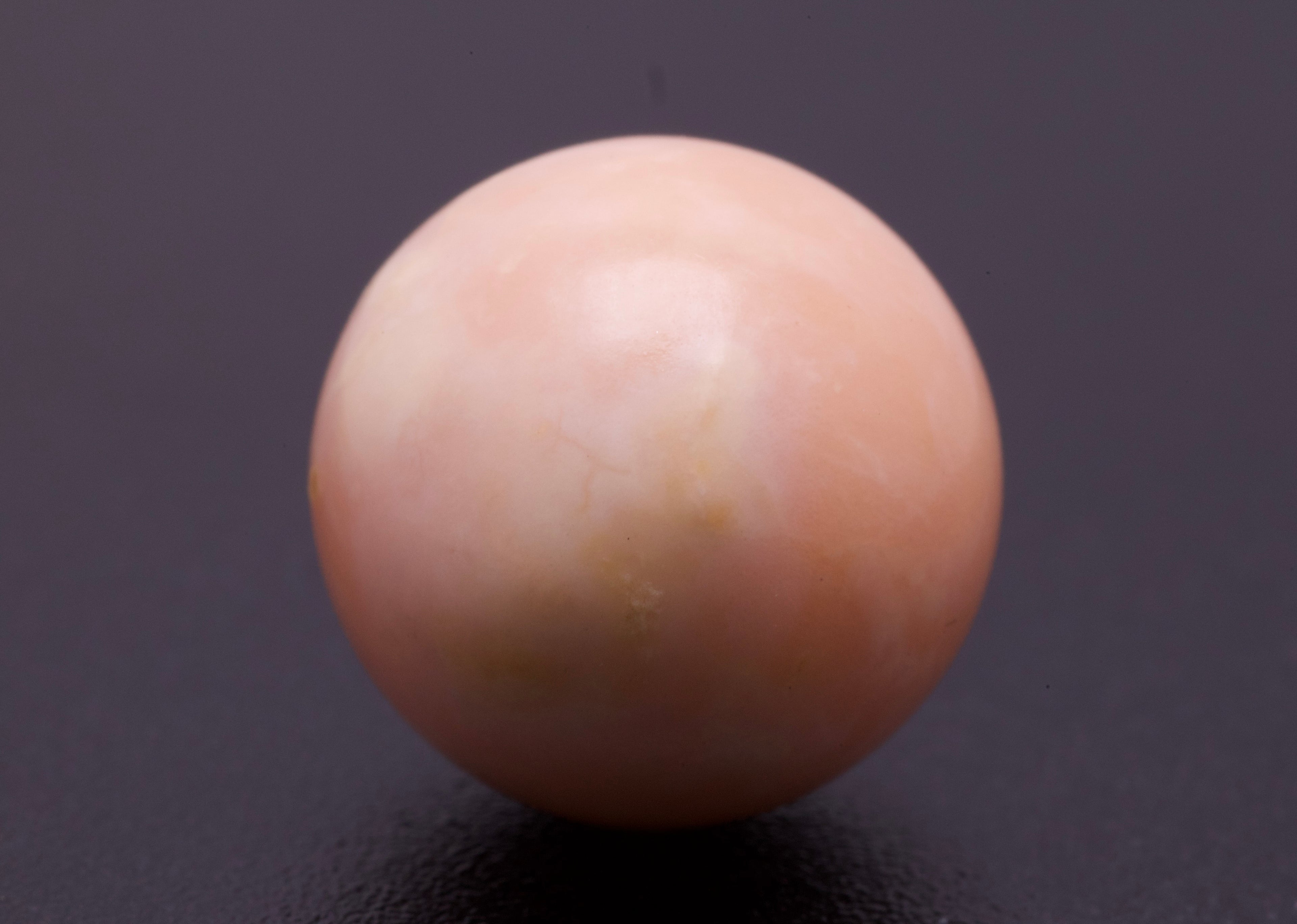 15.64ct Light-Salmon Pearl