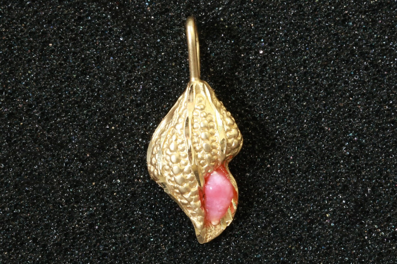 Conch Pendant