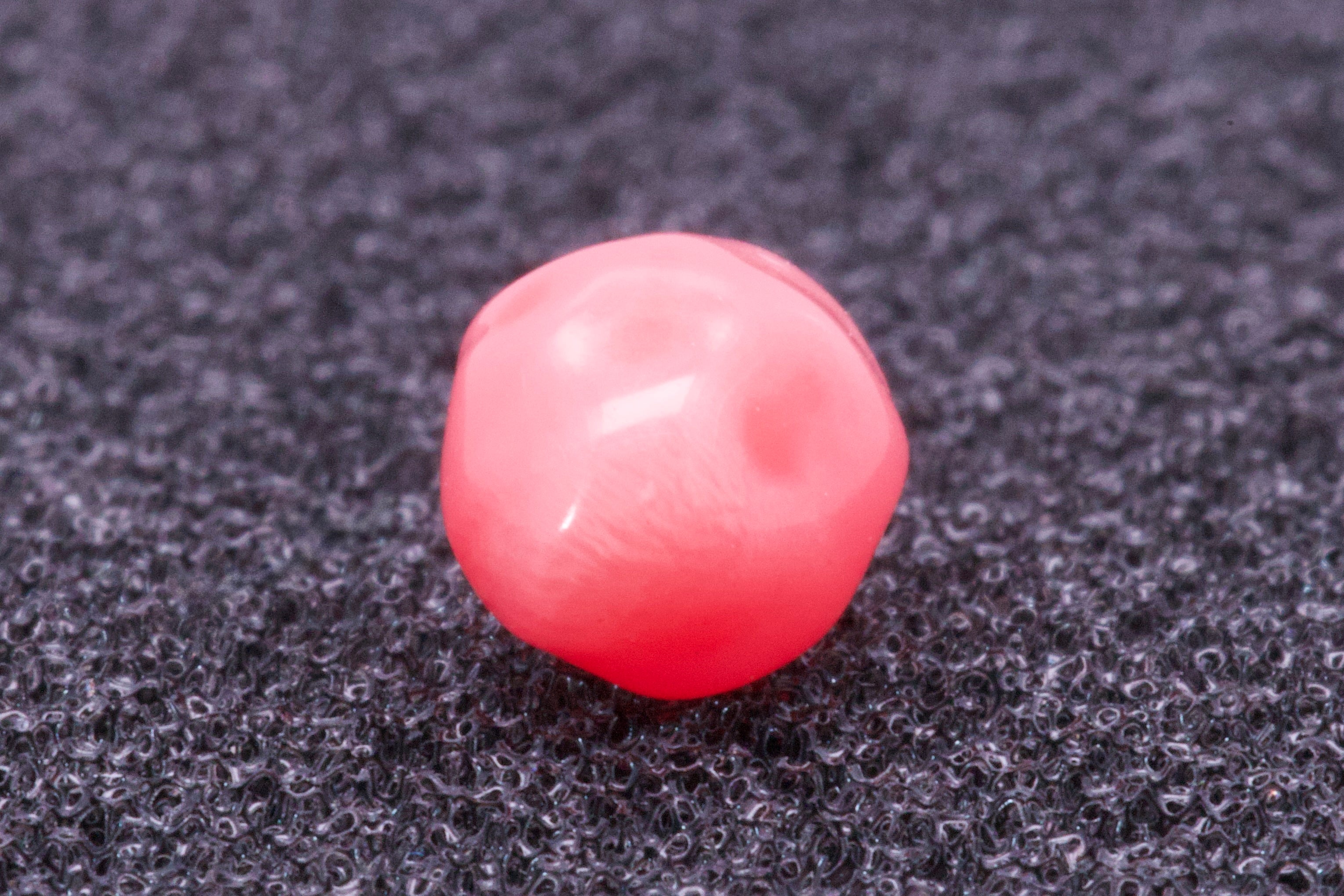 0.975ct Vivid-Pink Pearl